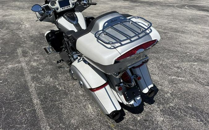 2019 Indian Motorcycle® Roadmaster® Pearl White / Star Silver
