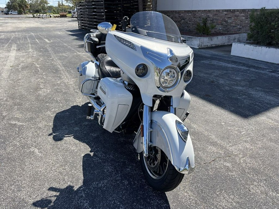 2019 Indian Motorcycle® Roadmaster® Pearl White / Star Silver
