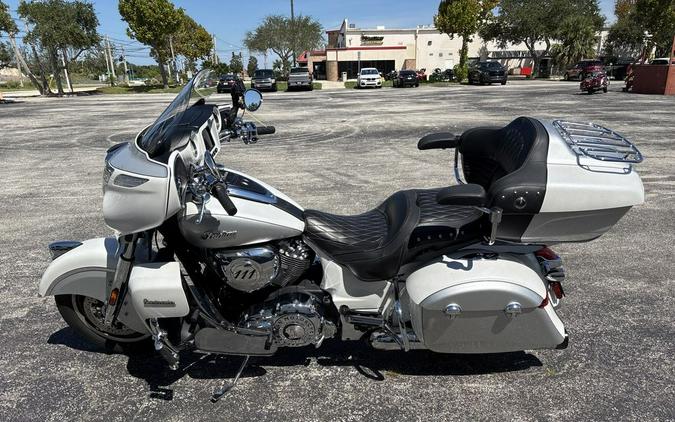 2019 Indian Motorcycle® Roadmaster® Pearl White / Star Silver