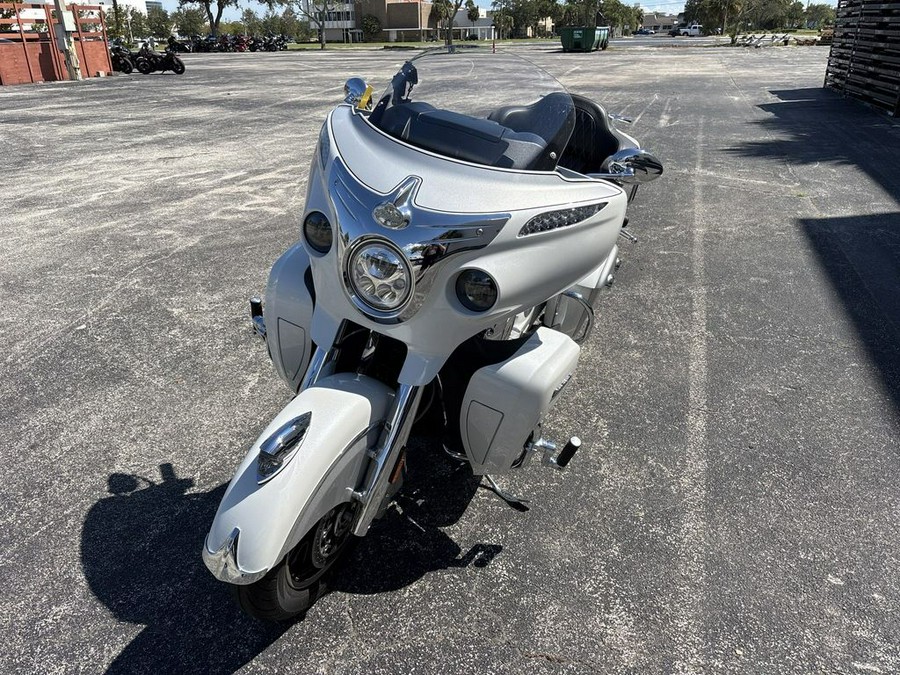 2019 Indian Motorcycle® Roadmaster® Pearl White / Star Silver