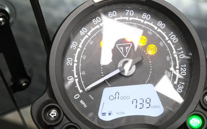 2022 TRIUMPH BONNEVILLE BOBBER