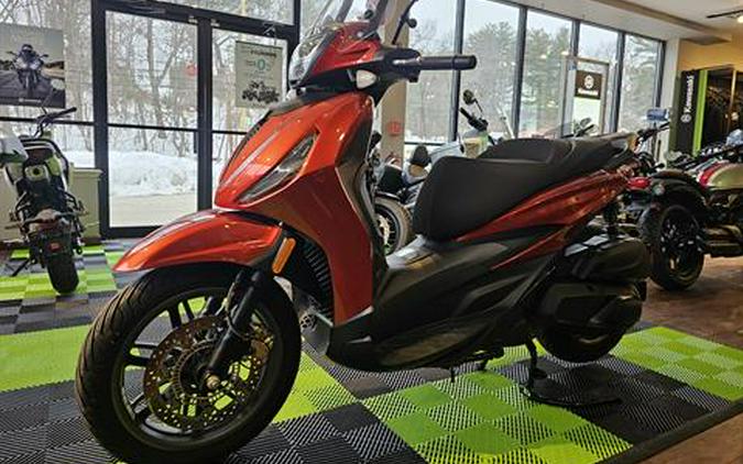 2023 Piaggio BV 400 S