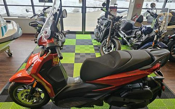 2023 Piaggio BV 400 S