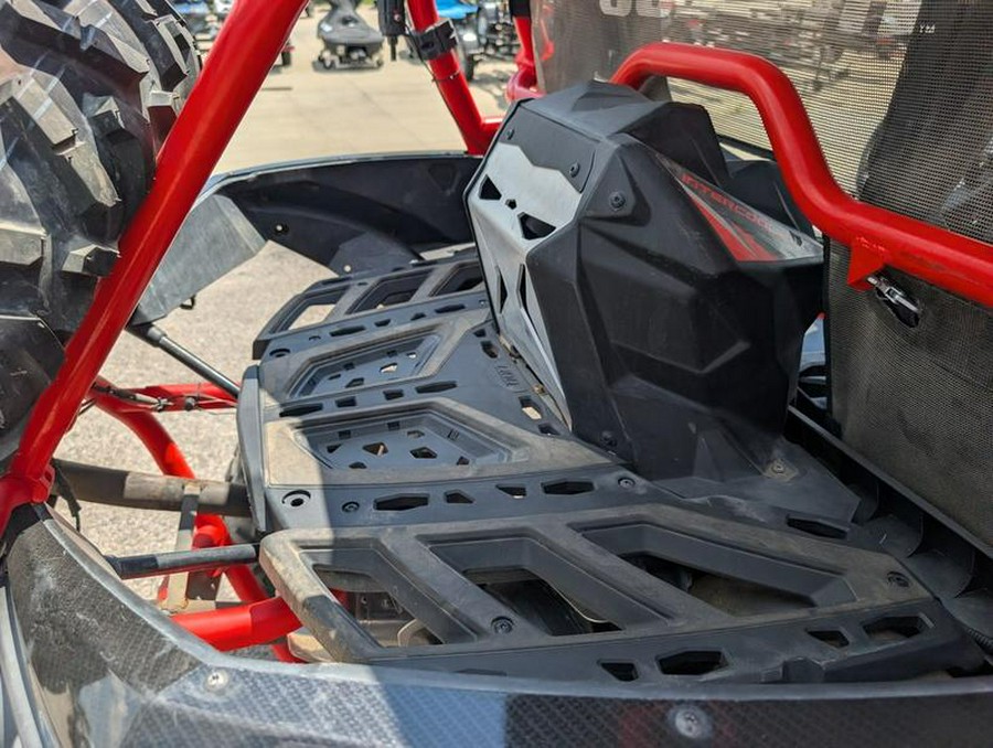 2014 Can-Am® Maverick™ X® rs DPS™ 1000R Can-Am Red