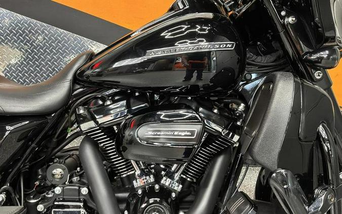 2019 Harley-Davidson® FLHXS - Street Glide® Special