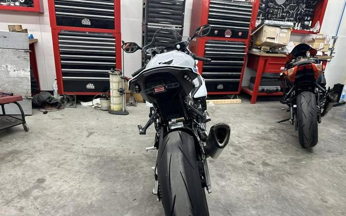 2025 BMW S 1000 RR Light White/M Motorsport