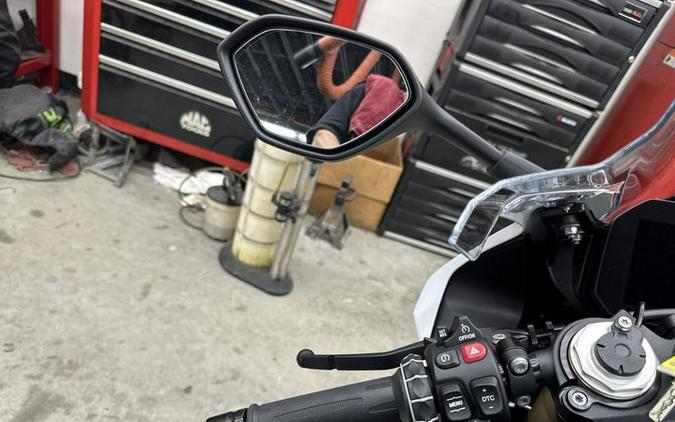 2025 BMW S 1000 RR Light White/M Motorsport