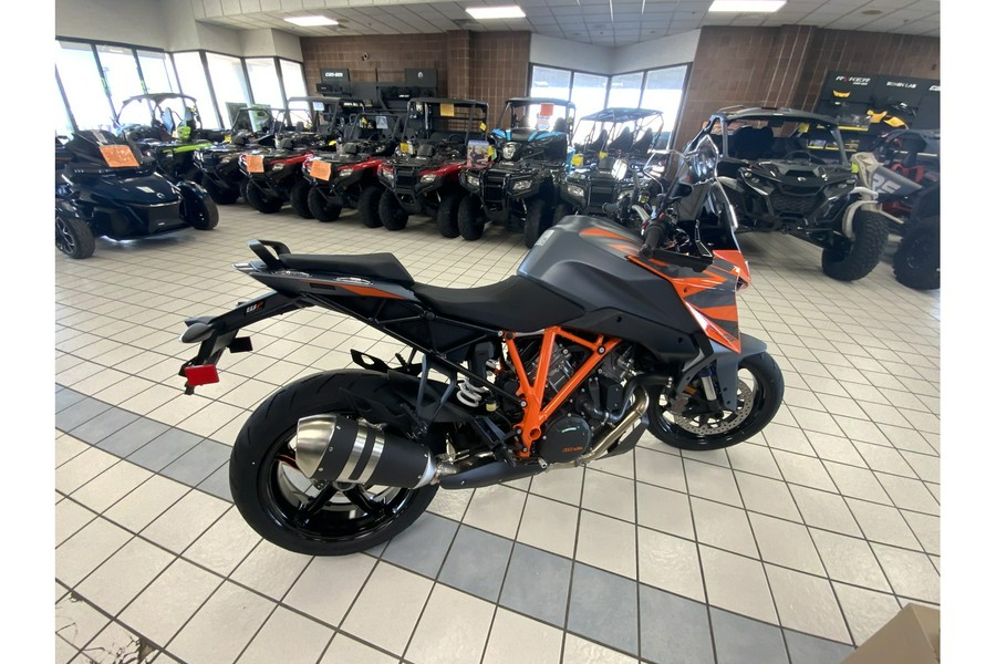 2024 KTM 1290 SUPER DUKE GT