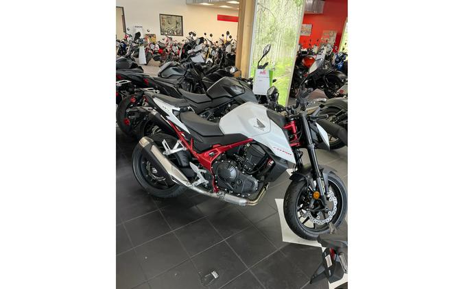 2025 Honda CB750 HORNET Base