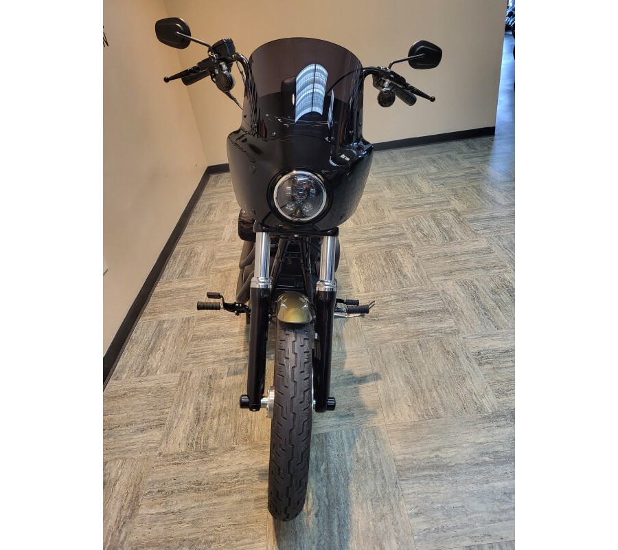 2016 Harley-Davidson Street Bob Olive Gold FXDB