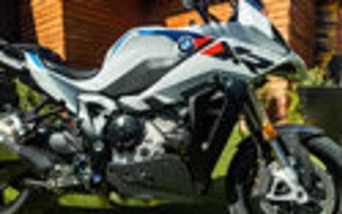 2026 BMW S 1000 XR