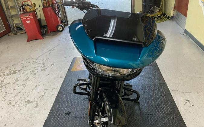 2026 Harley-Davidson® Road Glide® Teal Thunder / Vivid Black Black Trim