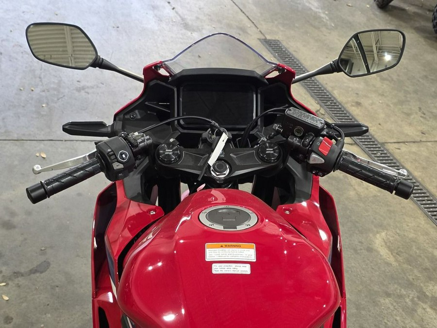 2025 Honda CBR500R ABS