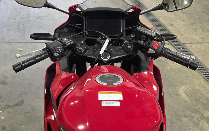 2025 Honda CBR500R ABS