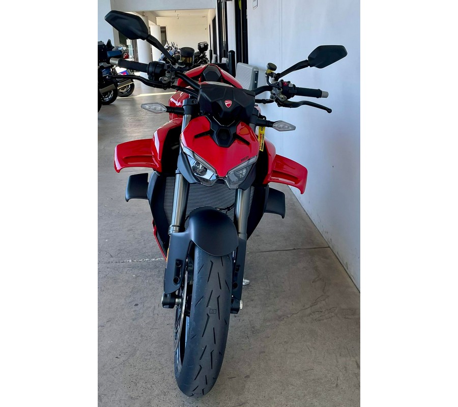 2026 Ducati STREETFIGHTER V4