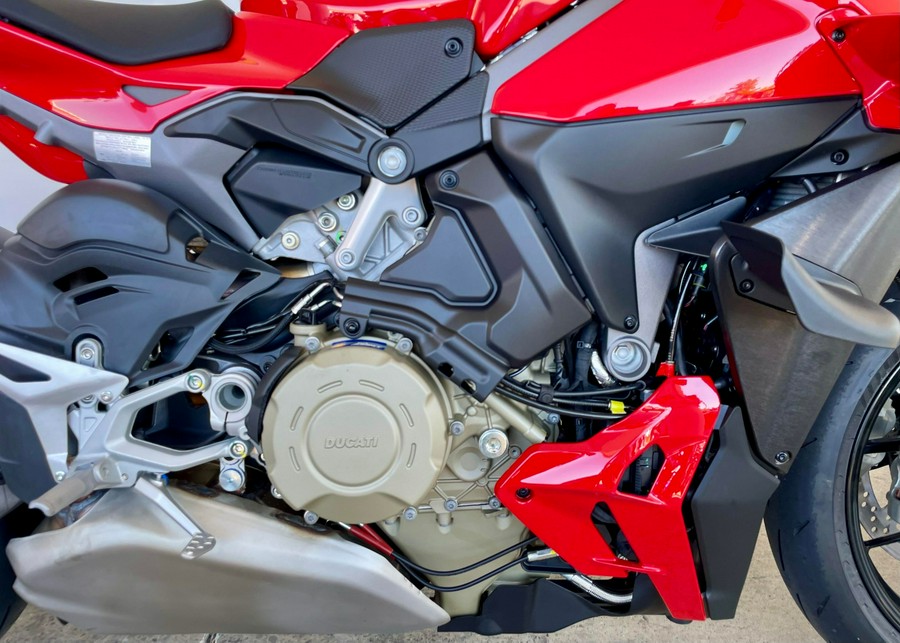 2026 Ducati STREETFIGHTER V4