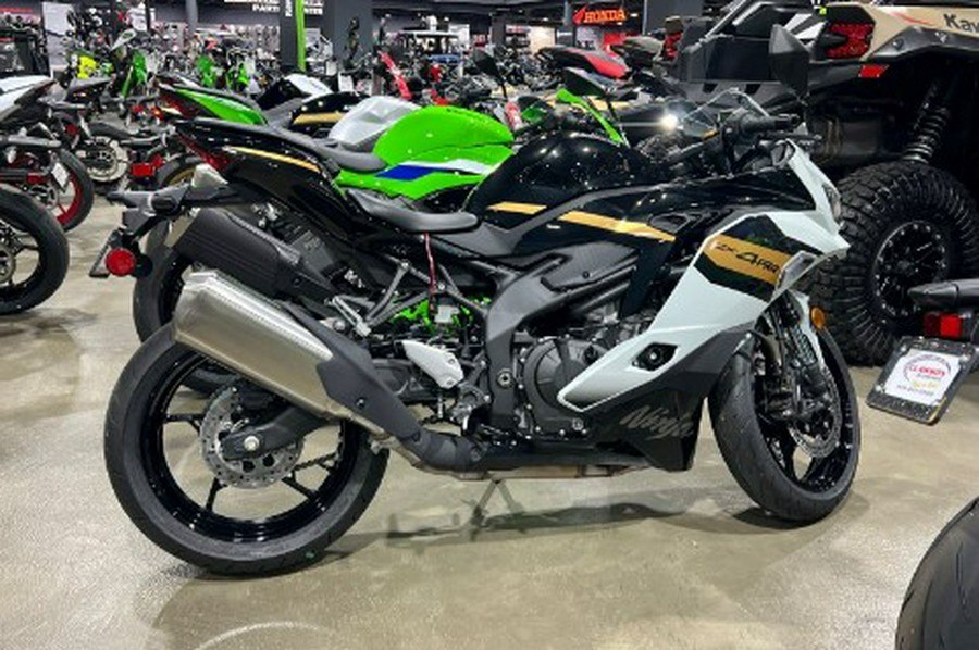 2026 Kawasaki Ninja® ZX™-4RR ABS