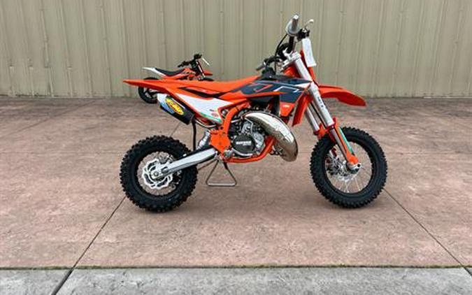 2023 KTM 50 SX Factory Edition First Look [7 Fast Facts, Specs, Photos]