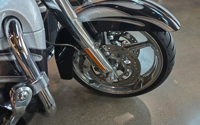 FLHXSE 2015 CVO™ Street Glide®