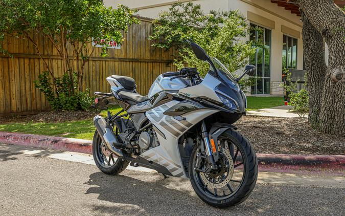 2026 CFMOTO 300 SS