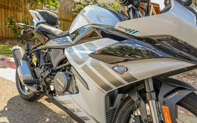 2026 CFMOTO 300 SS