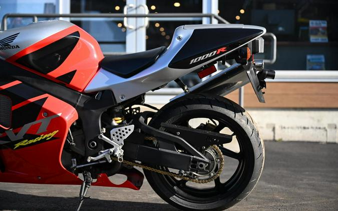 2002 Honda RVT1000R