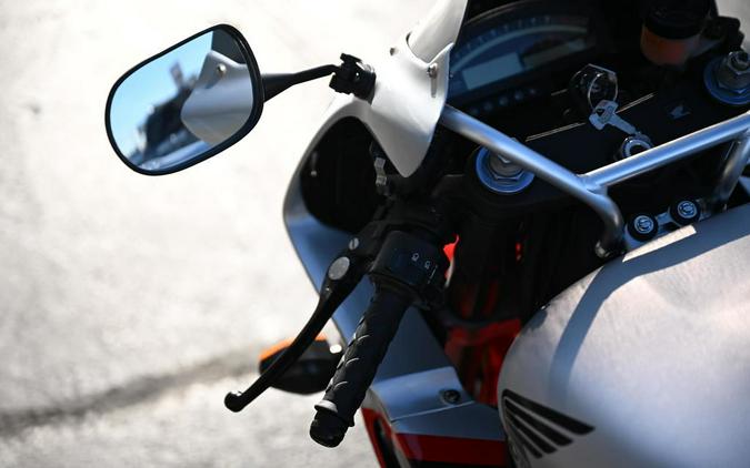 2002 Honda RVT1000R