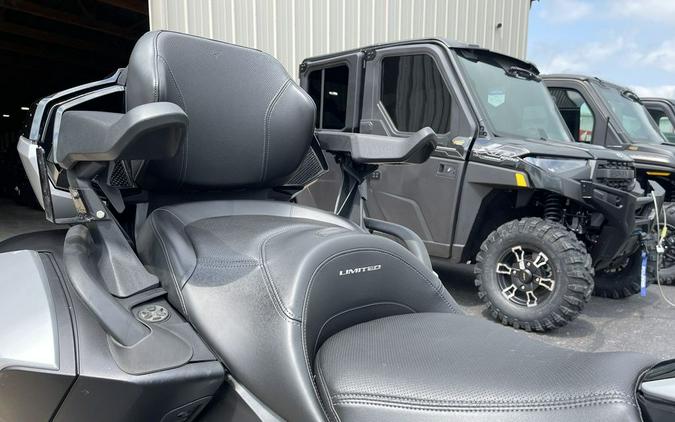 2023 Can-Am® Spyder RT Limited Dark Wheels
