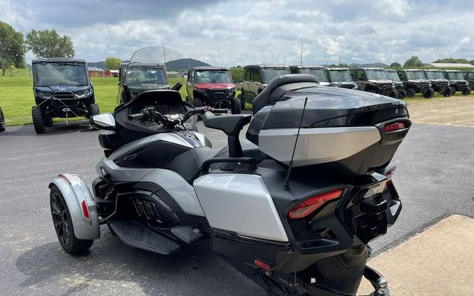 2023 Can-Am® Spyder RT Limited Dark Wheels
