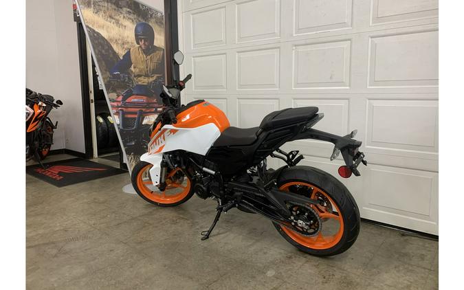 2024 KTM 250 DUKE