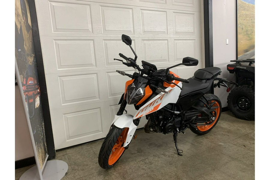 2024 KTM 250 DUKE