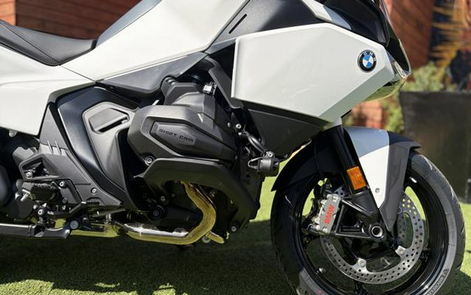 2026 BMW R 1300 RT ALPINE WHITE