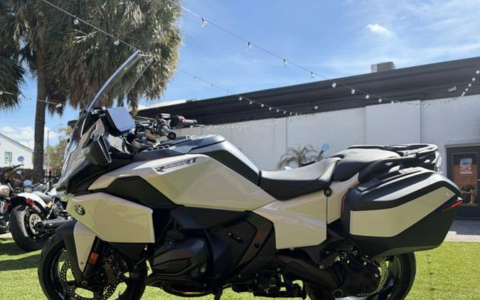 2026 BMW R 1300 RT ALPINE WHITE