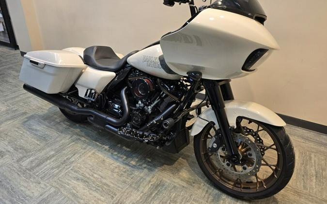 2023 Harley-Davidson® Road Glide® ST White Sand Pearl FLTRXST