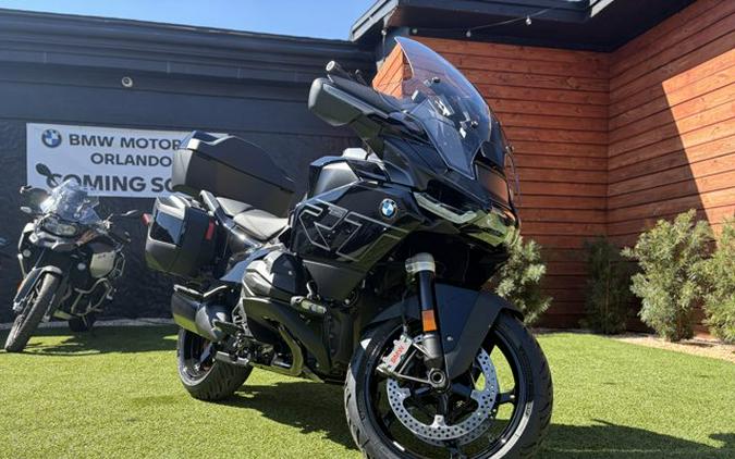 2026 BMW R 1300 RT TRIPLE BLACK