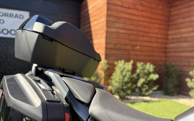 2026 BMW R 1300 RT TRIPLE BLACK