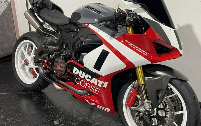 2025 Ducati Panigale V2 Superquadro Final Edition