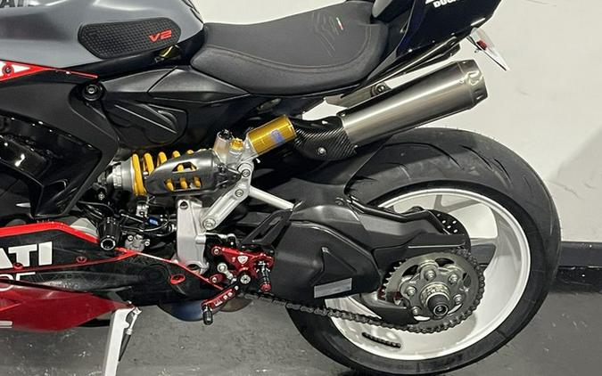2025 Ducati Panigale V2 Superquadro Final Edition
