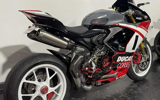 2025 Ducati Panigale V2 Superquadro Final Edition