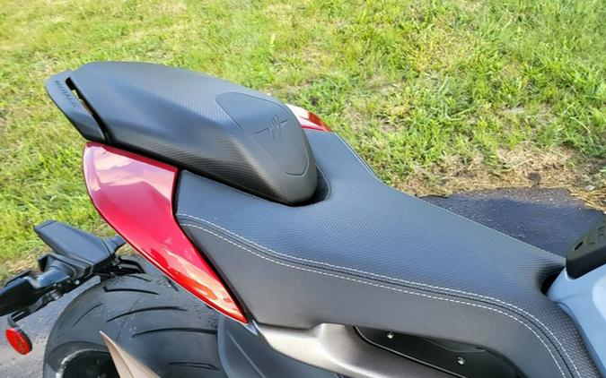 2022 MV Agusta Brutale 800 RR Fire Red Gloss/Intense Black Gloss