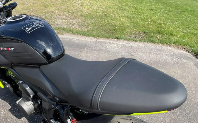 2024 Triumph Trident 660 Jet Black/Triumph Racing Yellow