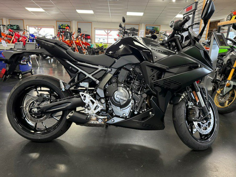2025 Suzuki GSX 8R