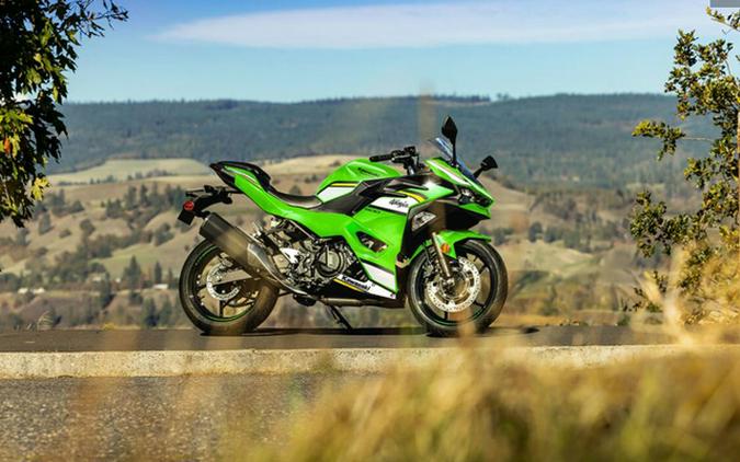 2025 Kawasaki Ninja 500 KRT Edition