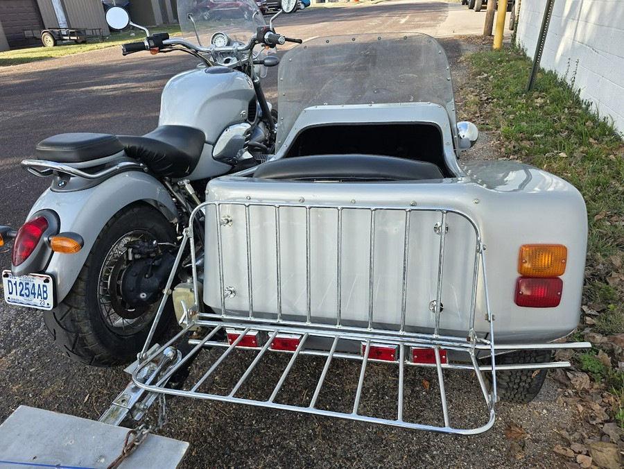 2001 BMW R1200C with Motorvation Formula 2 sidecar and Motorvation trailer