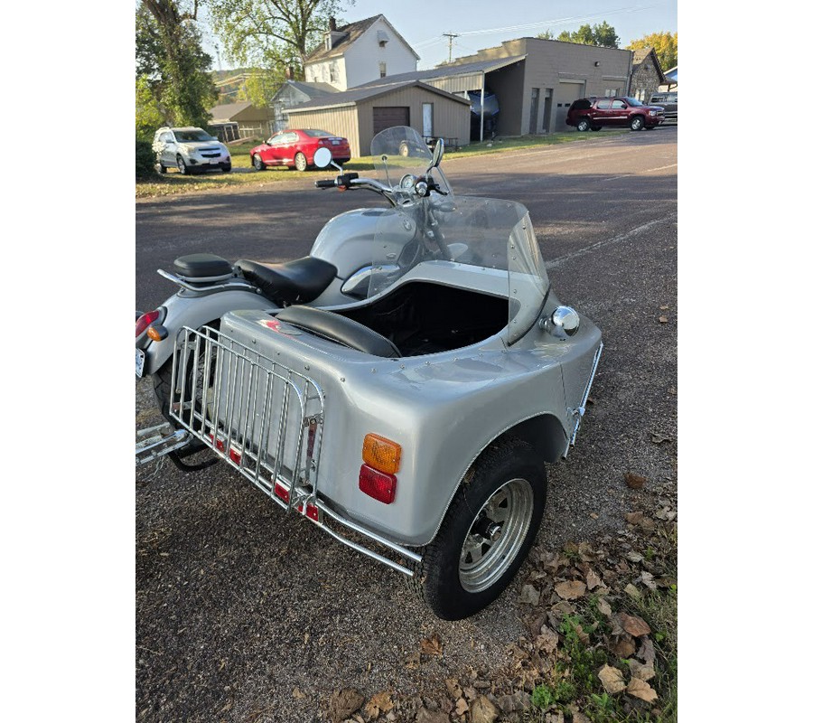 2001 BMW R1200C with Motorvation Formula 2 sidecar and Motorvation trailer