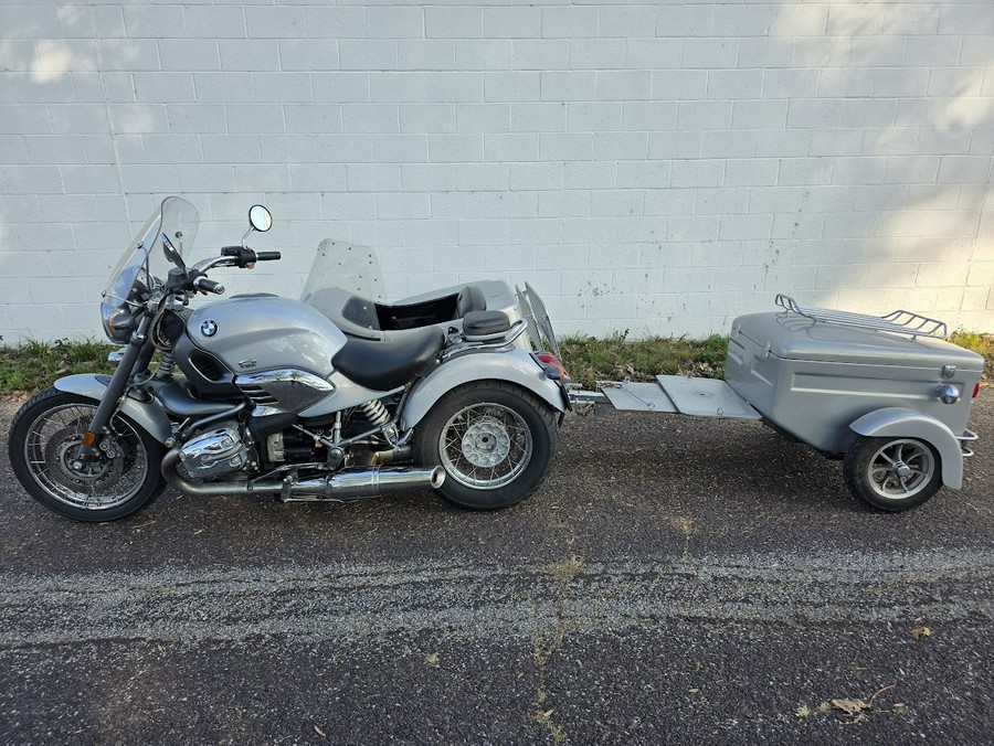 2001 BMW R1200C with Motorvation Formula 2 sidecar and Motorvation trailer