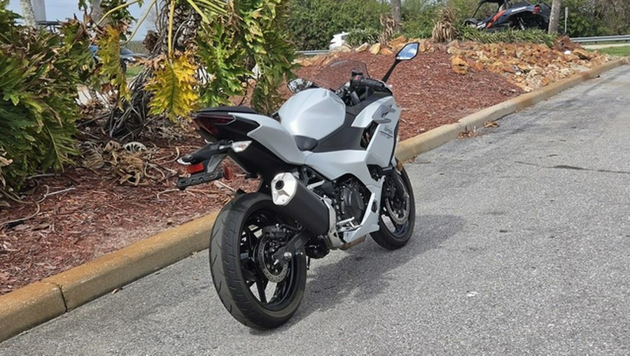 2025 Kawasaki Ninja 500