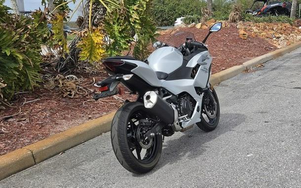 2025 Kawasaki Ninja 500