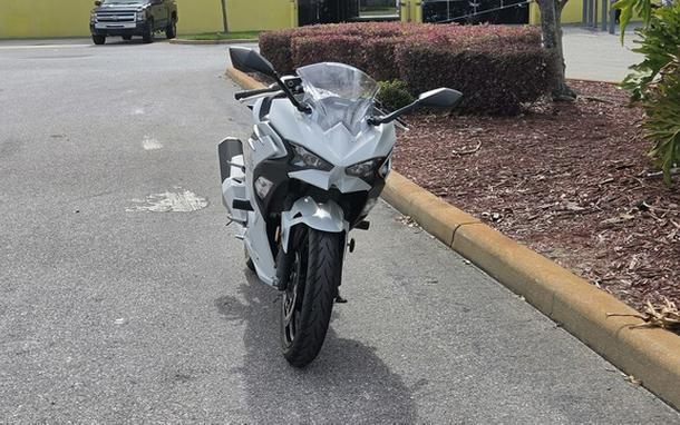 2025 Kawasaki Ninja 500