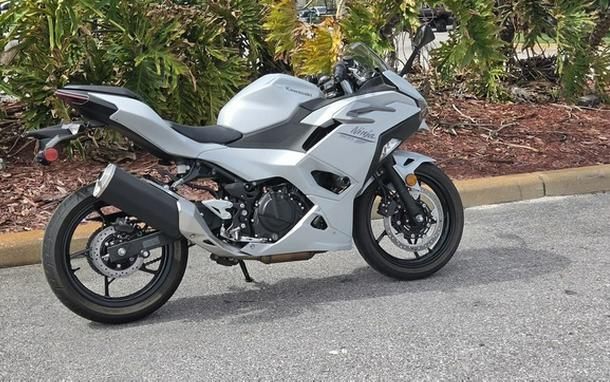 2025 Kawasaki Ninja 500